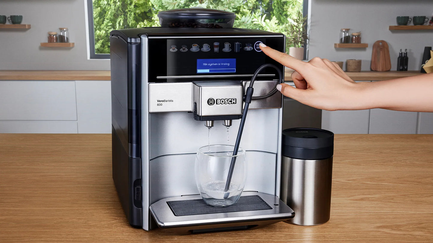 Bosch VeroBarista 600 Fully Automatic Espresso Machine | 12 Beverage Options, Insulated Milk Container | TIS65621IN