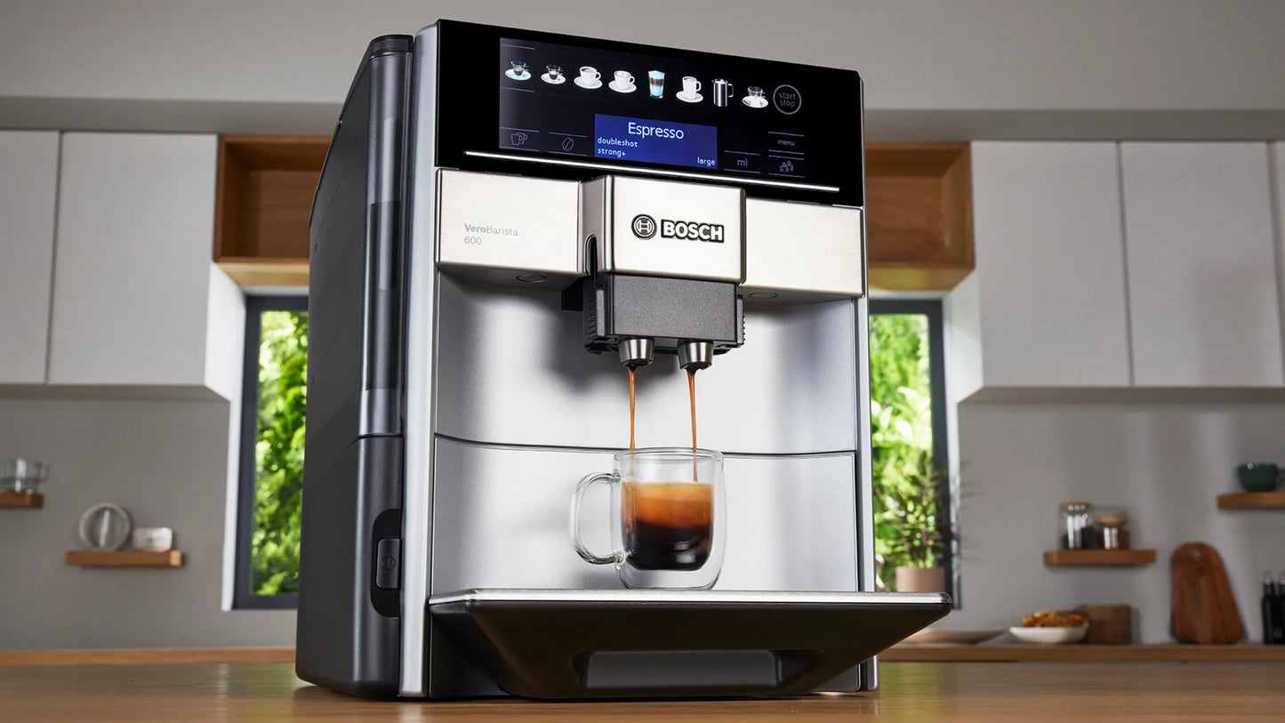Bosch VeroBarista 600 Fully Automatic Espresso Machine | 12 Beverage Options, Insulated Milk Container | TIS65621IN
